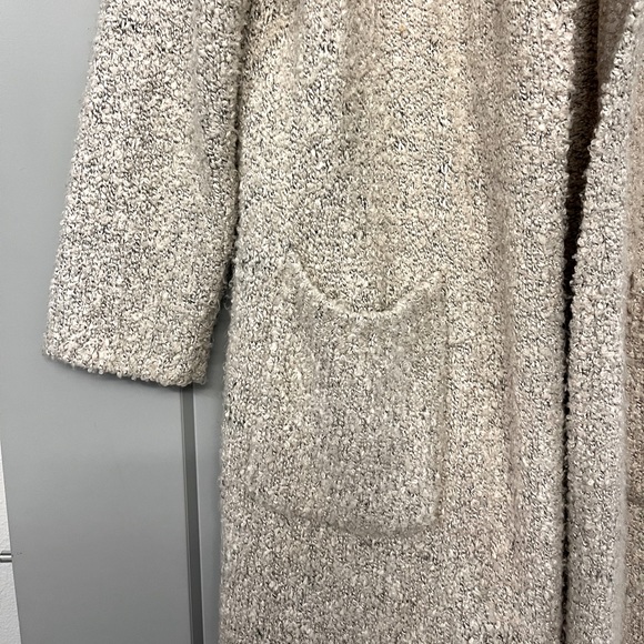Nordstrom. Oversized grey and white coatigan. Size Small. - Picture 3 of 4